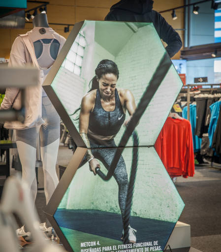 Textil impreso de una chica haciendo deporte