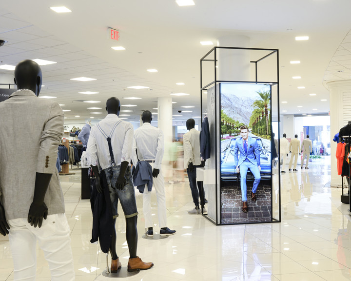 Mannequins and Smartframe Column solutions